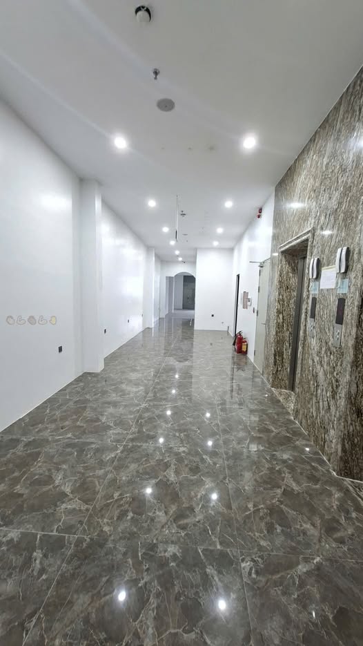 CHO THUÊ NHÀ MẶT PHỐ LÊ TRỌNG TẤN – MẶT TIỀN 7M – CÓ THANG MÁY