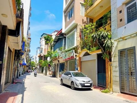 13.5TỶ - NGÕ 192 LÊ TRỌNG TẤN - 47M2*5TẦNG  - 150M RA PHỐ - OTO ĐỖ CỬA - DÂN XÂY