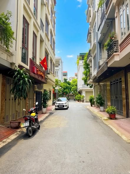 16.5TỶ - NGÕ 52 QUAN NHÂN - 45M2*5T - OTO TRÁNH - PHÂN LÔ VỈA HÈ - Ở VÀ KINH DOANH.