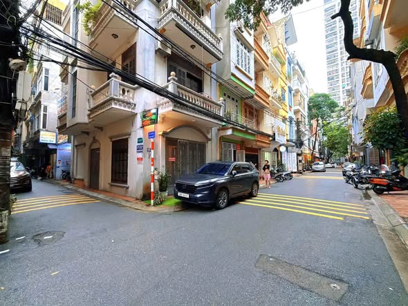 BÁN NHÀ KHU PHÂN LÔ VIP NHẤT XUÂN LA _ TỔNG CỤC II _ TÂY HỒ _ VỊ TRÍ VÀNG