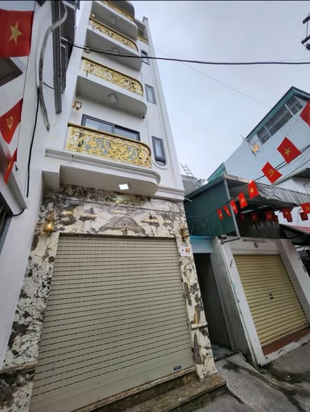 Nhà đẹp 5 tầng phố Đông Thiên / Hoàng Mai - dt 36m2 - Giá 10.7 tỷ