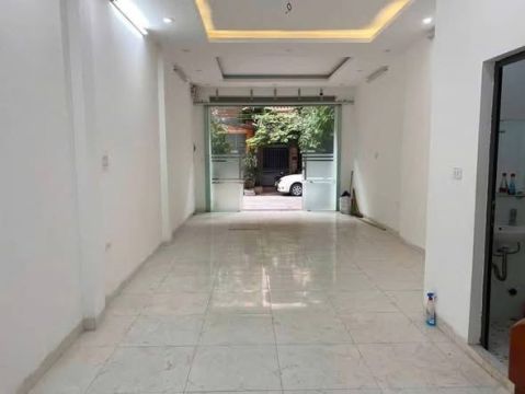 Cho thuê nguyên căn tại MP ngô Gia Tự , Hà Đông