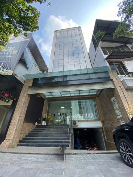 Cho thuê mặt bằng tầng 1 dt 90m2 giá 19.5 Triệu mặt đường Giải Phóng - Hoàng Mai