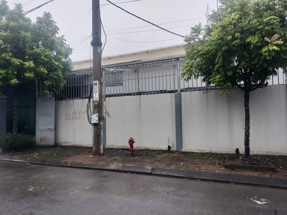 Cần bán nhanh nhà xưởng 720m tại cụm công nghiệp dương liễu. Hà nội.  hiện đang cho thuê 110k/m. ...