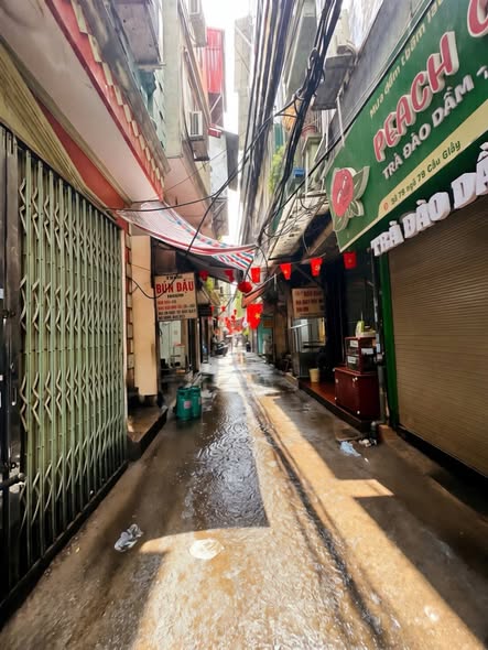 CHÍNH CHỦ CẦN BÁN - NHỜ BÁN - NHÀ CẦU GIẤY - NHÀ ĐẸP Ở NGAY - 5M RA MẶT NGÕ TO - 15M RA HỒ.
