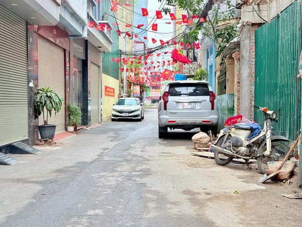 TRUNG TÂM THANH XUÂN - Ô TÔ TẢI TRÁNH NHAU - SÁT NGÃ TƯ LÊ VĂN LƯƠNG KHUẤT DUY TIẾN - DÒNG TIỀN 2...