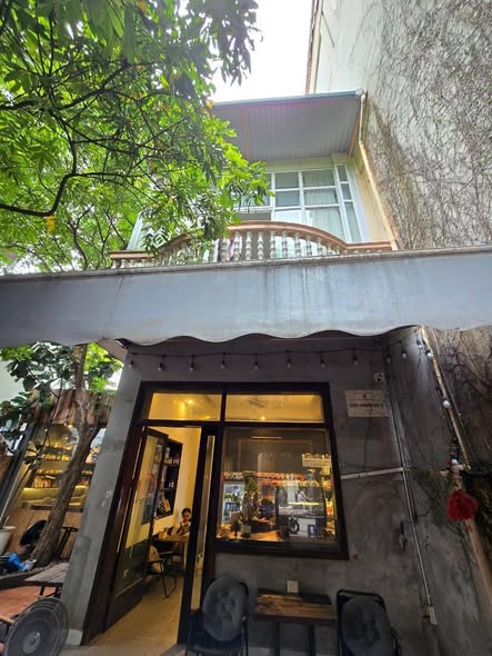 NHÀ PHỐ HÀNG CHUỐI