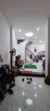NHÀ ĐẸP Ở NGAY – NGÕ NÔNG RỘNG – GẦN PHỐ