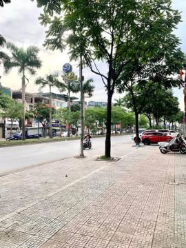 23tr/tháng - Mời thuê nhà trục đường đôi Văn Phú - 100m2 - 4 tầng - vỉa hè 8m
