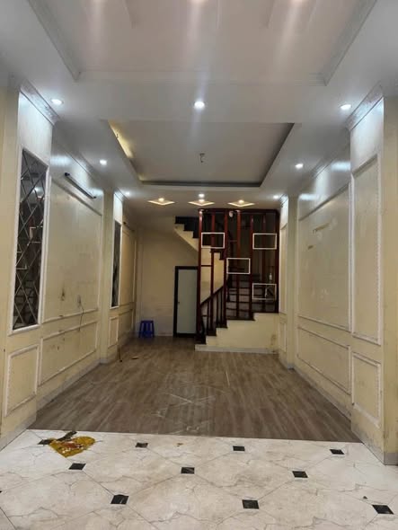 Cho thuê nhà Bờ Sông Sét - Trương Định - Hoàng Mai