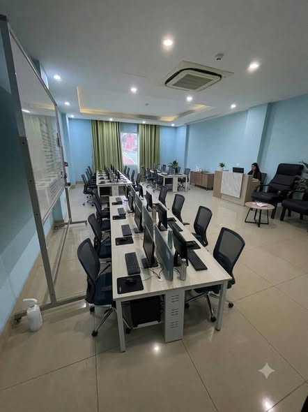 Cho thuê sàn văn phòng tại Thái Thinh, Đống Đa.