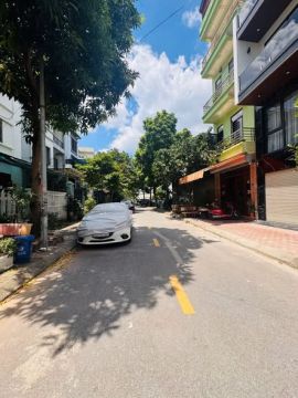 BÁN NHÀ SÀI ĐỒNG – BÁT KHỐI – 7 TẦNG