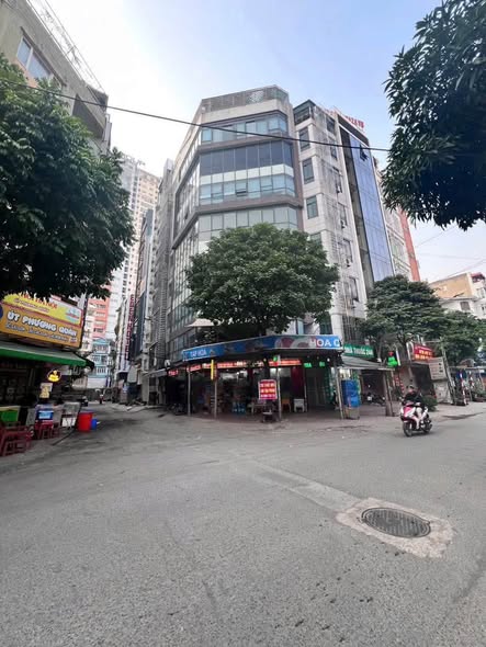 Bán toà VĂN PHÒNG 2 mặt tiền MẶT PHỐ trung tâm quận Cầu Giấy.