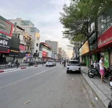 MẶT PHỐ TÔN ĐỨC THẮNG – 6 TẦNG THANG MÁY – VỈA HÈ RỘNG – KINH DOANH KHỦNG