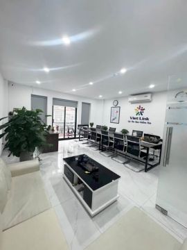 Cho thuê sàn văn phòng mặt phố Trần Bình-Mỹ đình ( đã dán kính mờ ở cửa và lắp sẵn rèm)