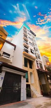 Mai Dịch *** Căn Hộ DV 25 phòng kk, 9 tầng thang máy , dòng tiền ~ 150 tr/ th .
