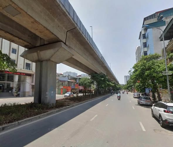13TỶ - PHÂN LÔ YÊN LÃNG - 50M2*5T - TT ĐỐNG ĐA -  KHÔNG QUY HOẠCH - 50M RA OTO - NHÀ DÂN XÂY.