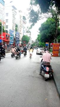 9TỶ - NHÀ VŨ TRỌNG PHỤNG - 35M2*6T - NGÕ NÔNG - GẦN PHỐ - KHÔNG QUY HOẠCH.
