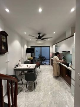 BÁN NHÀ PHÂN LÔ ĐỘI CẤN - BA ĐÌNH .NHÀ VỀ Ở NGAY. TẶNG NỘI THẤT.THÔNG TIN VÀ ẢNH CHUẨN.