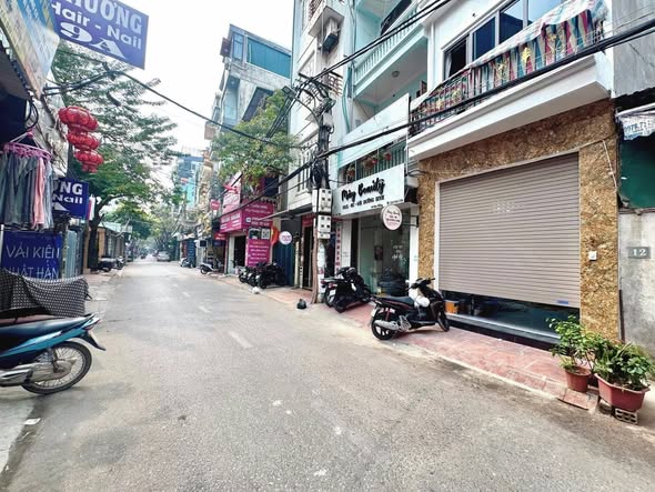 BÁN NHÀ PHÂN LÔ HOA BẰNG - CẦU GIẤY. NHÀ XÂY MỚI.Ô TÔ. KINH DOANH.TẶNG NỘI THẤT. THÔNG TIN VÀ ẢNH...