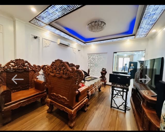 Thịnh Hào 1 42 m2-6T 4.4mt 19.5 tỷ Đống Đa .