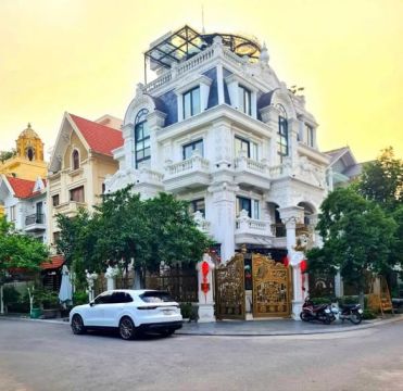 Tuyệt Tác ! phố Trần Thái Tông | Giới Thượng Lưu, Doanh Nhân Hội Tụ / Lô Góc, Vỉa Hè - Ô Tô Tránh...