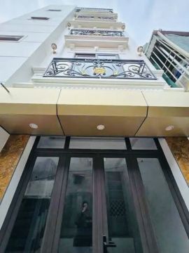 B.á.n n.h.à Đại từ - Hoàng Mai, View hồ Linh Đàm lộng gió.