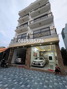 CHỈ CÒN HƠN 5 TỶ - CÓ NGAY NHÀ 45M2 XÂY 4 TẦNG - Ô TÔ VÀO NHÀ - TẠI THANH TRÌ