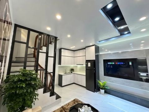 Thịnh Hào - Đống Đa - 22/25 m - 4 Tầng - 5.9 Tỷ - Ngõ thông các ngả - Nhà đẹp ở ngay - sổ Chính chủ