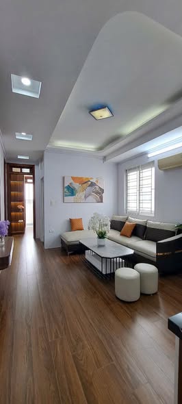 Bán CCMN 2n2wc siêu đẹp Mặt Phố về ở luôn. Ô tô đỗ cửa. Hàng xóm Royal City