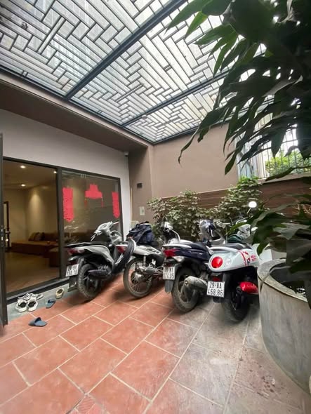 Nhỉnh 10 tỷ có nhà ĐỐNG ĐA - GẦN Ô CHỢ DỪA - NHÀ MỚI FULL NỘI THẤT - HAI THOÁNG - BA GÁC PHI - CH...