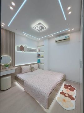 1.99 tỷ căn 2 ngủ có sổ đỏ phôi riêng ( em chính chủ )