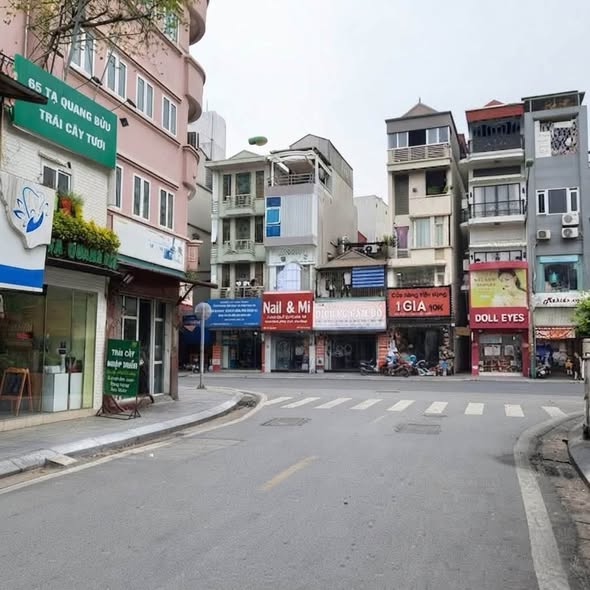 13.8 TỶ - TẠ QUANG BỬU - BÁN ĐẤT TẶNG NHÀ - 63M2* 2T - NGÁCH 1, GẦN PHỐ, 2 MẶT NGÕ, CÁCH Ô TÔ ĐỖ 5M