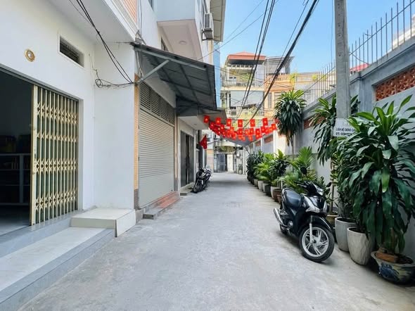 8.75TỶ - BÁN NHÀ ĐƯỜNG LÁNG - 42M2*5TẦNG  - TT ĐỐNG ĐA  - NGÕ BAGAC - GẦN PHỐ - DÂN XÂY - NHÀ ĐẸP...