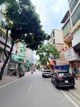 13,6 TỶ - NHÀ ĐẸP HOÀNG VĂN THÁI - 45M2*5 TẦNG - NHÀ PHÂN LÔ, Ô TÔ VÀO NHÀ - TẶNG FULL NỘI THẤT X...