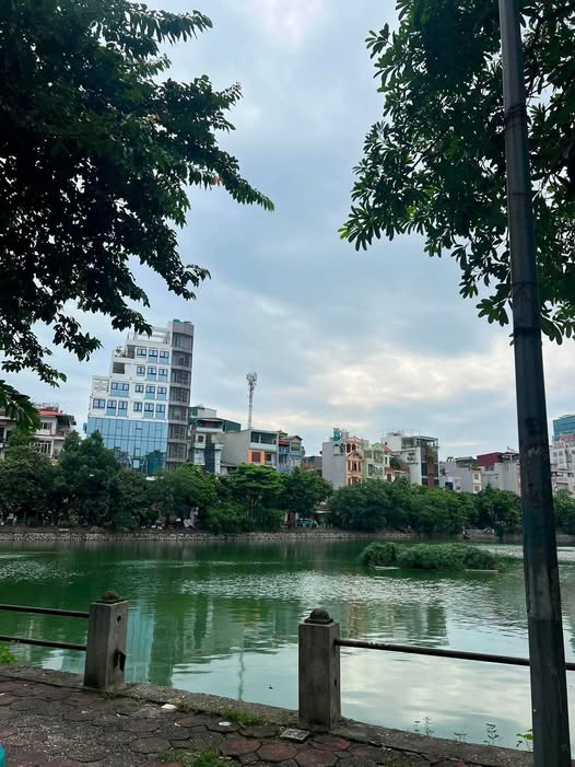 Nhinh  1 tỷ có sổ đỏ Hà Nội - Xuân Mai. 80 m đất full tc. Ô tô vào . Khu toàn biệt thự xung quanh...