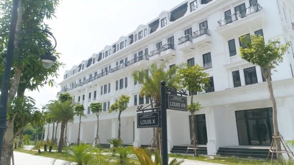Sang nhượng liền kề Louis City Hoàng Mai.