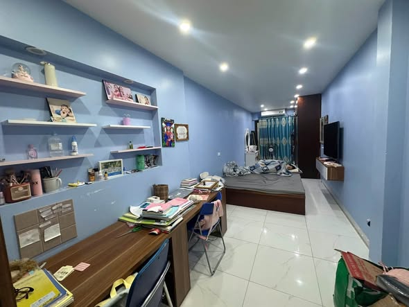 HIẾM! TÔN ĐỨC THẮNG – NHÀ XÂY MỚI – Ô TÔ CÁCH 15M