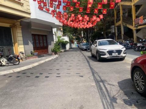 Cầu Giấy Phân Lô S= 60m2 x 5T Có 2 Mặt Thoáng Vĩnh Viễn, Gara Ô tô, Chỉ > 18 Tỷ Phân Lô, Nên Tầng...