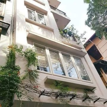 Toà CHDV phố Tây Sơn ngay Ngã Tư Thái Hà