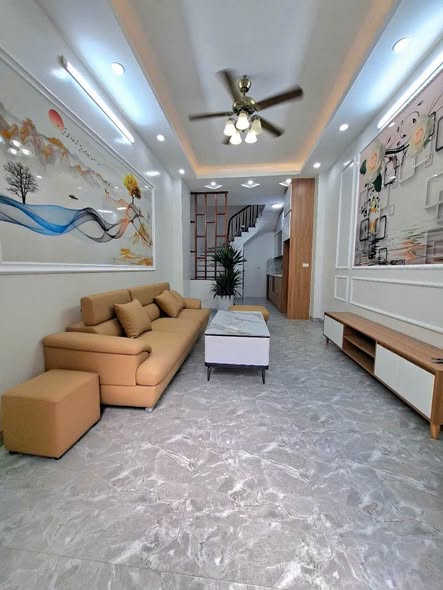 LĨNH NAM - HOÀNG MAI : Ngõ thông - Ô tô đỗ cửa - Nhà 5 tầng /35m2/3 ngủ rộng đẹp long lanh full n...