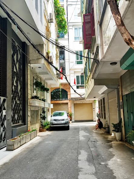 Bán Nhà phân Lô Trần Quang Diệu - Đống Đa | Ô tô tránh Ô tô đi vòng quanh . Thông tin như sau :