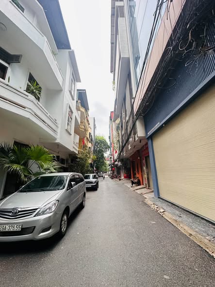 PHÂN LÔ THÁI HÀ, 6 TẦNG - VỈA HÈ KINH DOANH - GARA Ô TÔ - THANG MÁY - NỘI THẤT XỊN SẴN Ở LUÔN