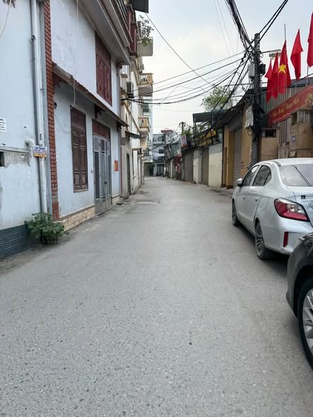 Cho thuê cửa hàng mặt phố đông thiên, vĩnh hưng giá 6triệu/1tháng