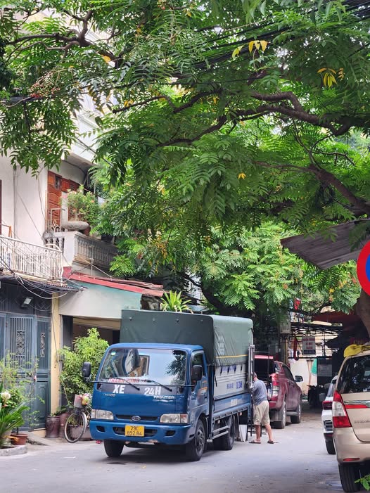 Cho thuê nhà riêng phố Hào Nam, Cát Linh