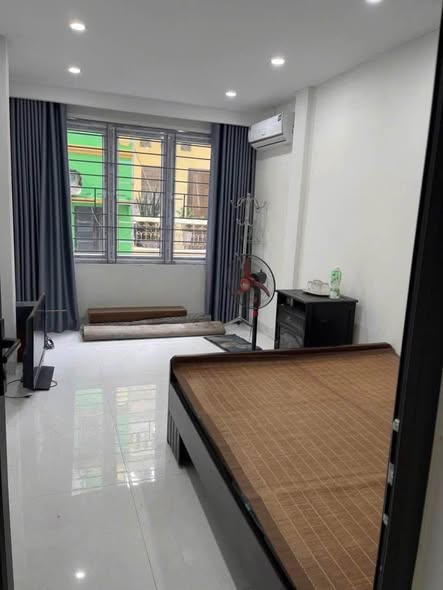 Cho thuê nhà nguyên căn ngõ phố Chùa Vua - Hai Bà Trưng