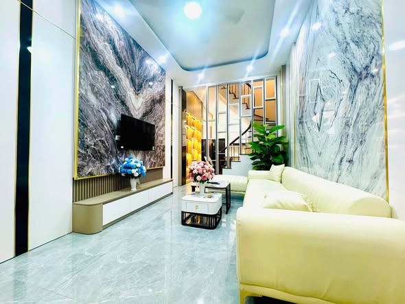 CHO THUÊ NHÀ NGUYÊN CĂN 5 Tầng -50m2- MINH KHAI