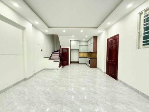 Hoàng Hoa Thám | 43m² | 5 tầng | Mặt tiền 5m