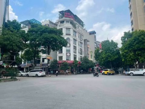 QUANH 13 TỶ-Liền kề-Văn khê-Hà Đông-Phân lô-vỉa hè đá bóng-Kinh doanh đa ngành: