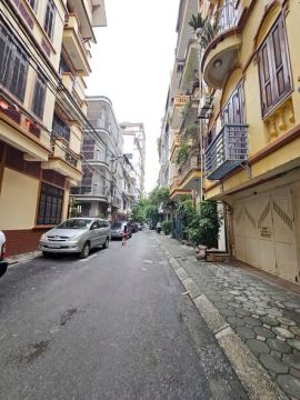 Mảnh đất lô góc đẹp nhất Võng Thị, ngõ 3m, mặt tiền 6m, ra taxi chỉ 40m. Hàng kín, hàng chất, xin...